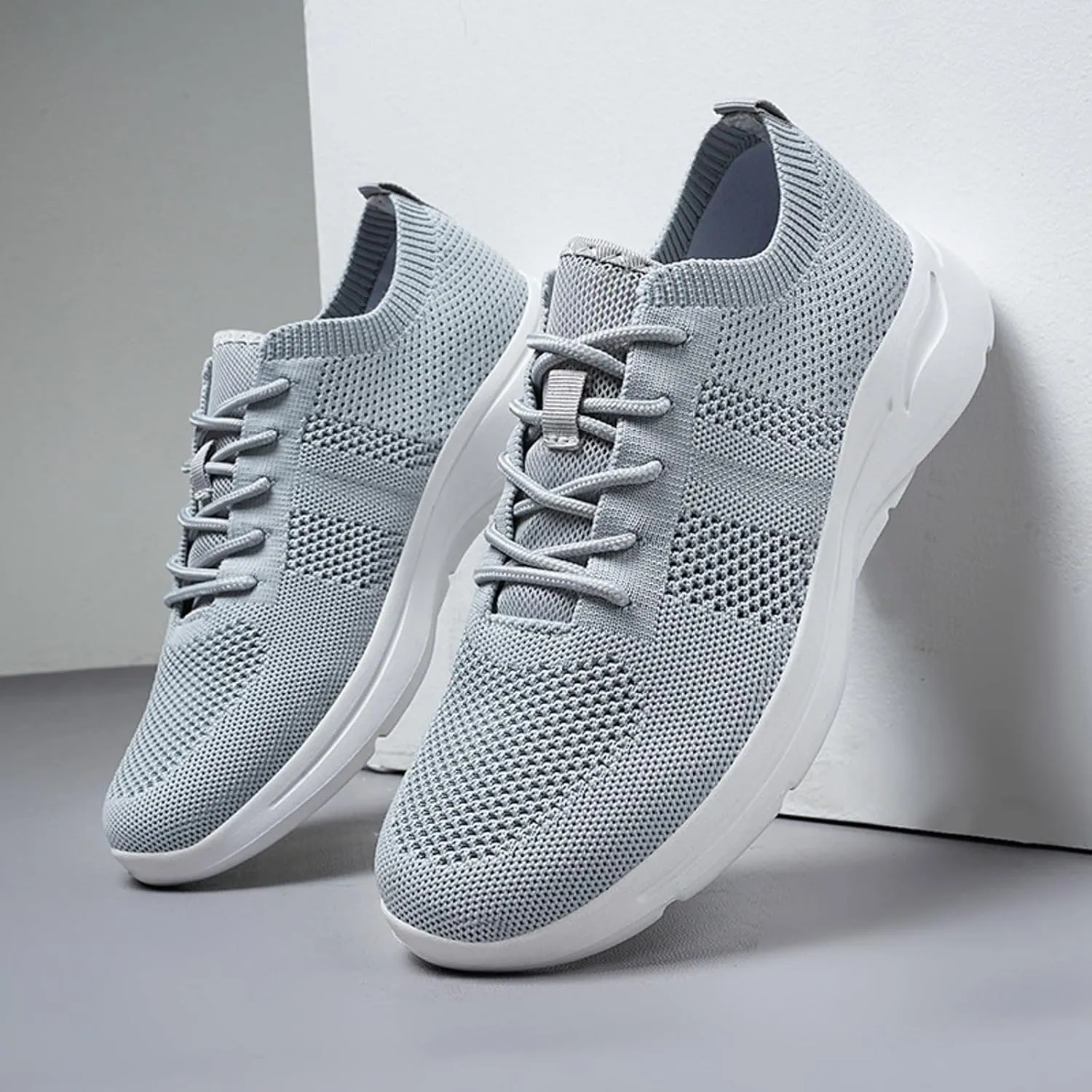 Casual Walking Shoes Men Sports Shoes Fashionable New Pattern Simple and Pure Color Mesh Breathable and Comfortable Flat