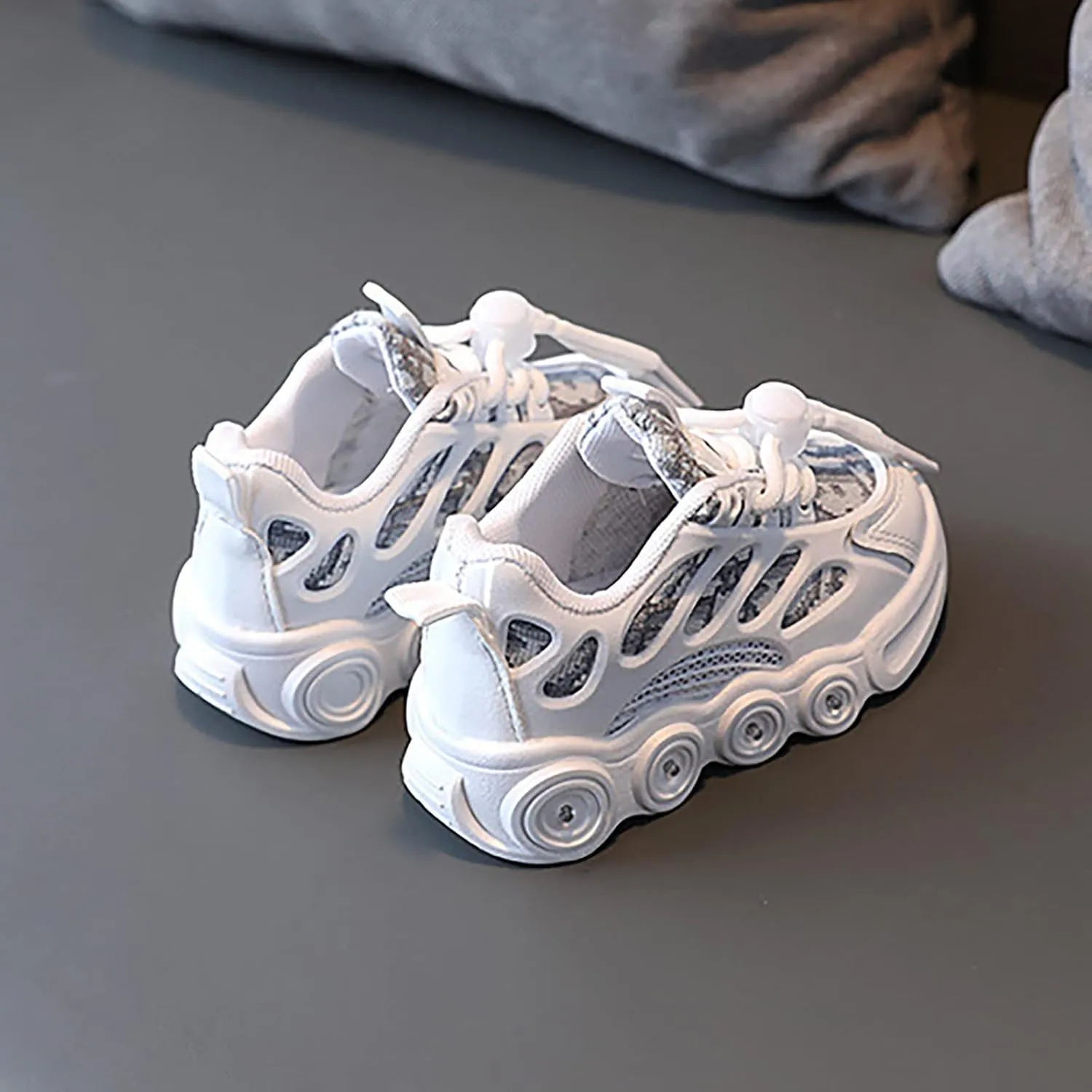 IWIHMIV Girls Tennis Shoes Lightweight Breathable Sports Walking Running Shoe Boy Lace up Running Shoes