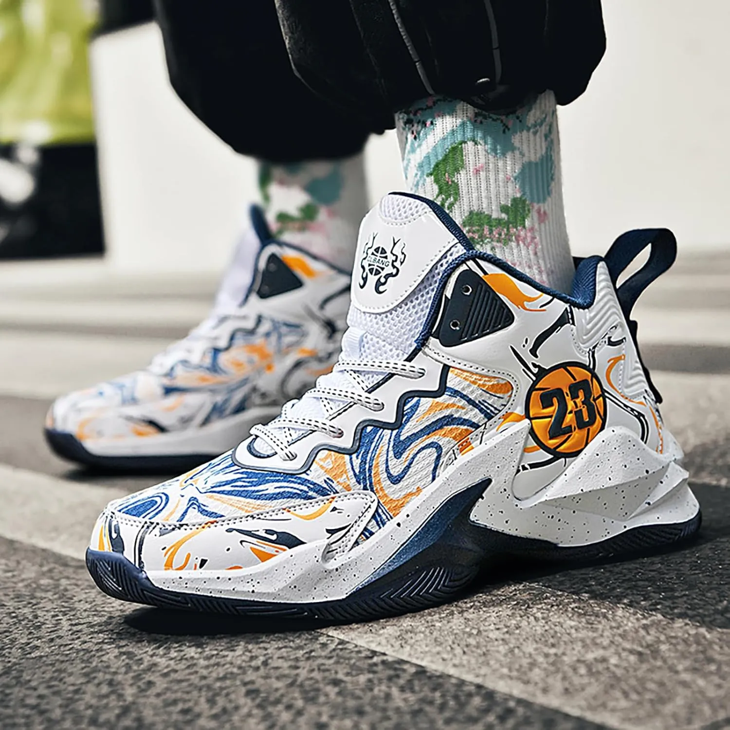 Men Basketball Shoes Fashion Athletic Sneakers Outdoor Sport Shoes Lightweight Volleyball Shoes Non Slip Basketball Shoes