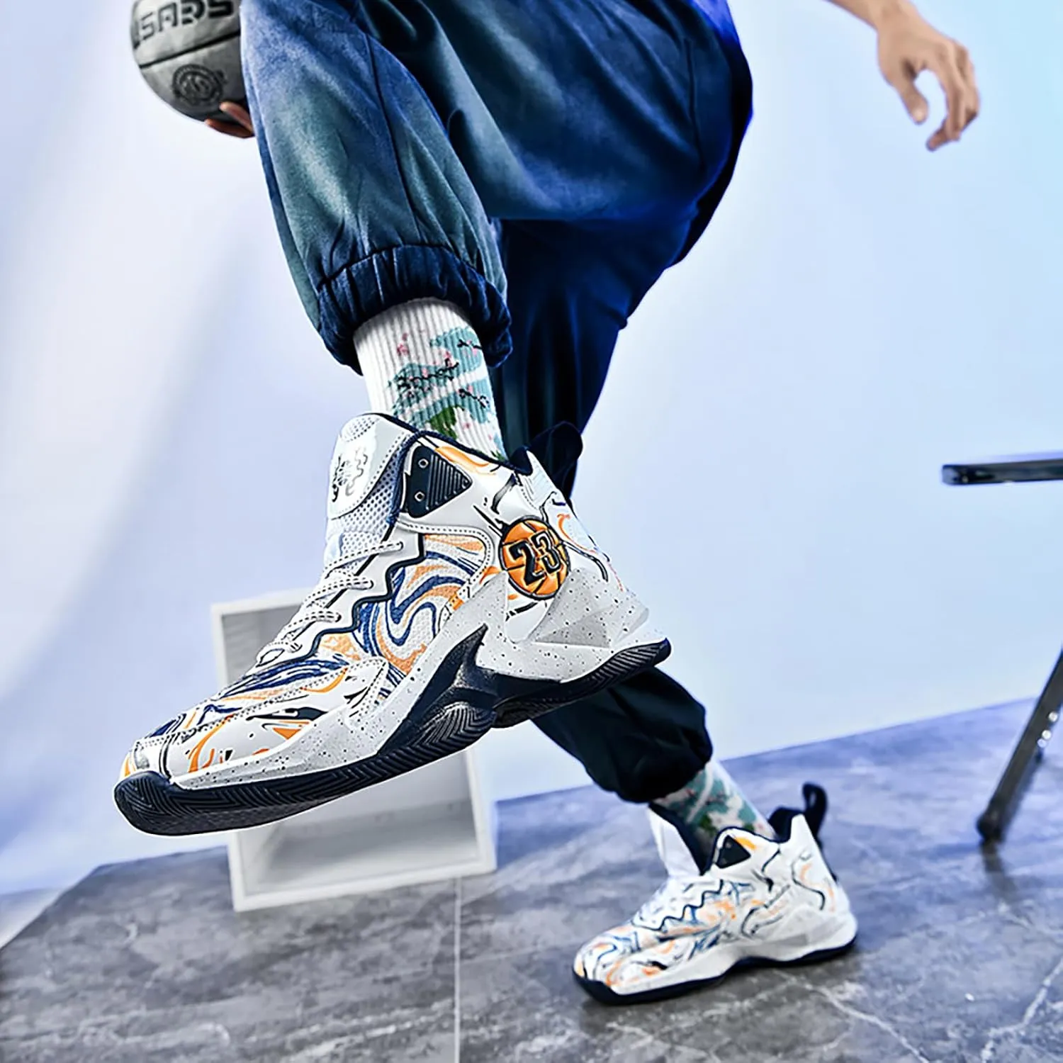Men Basketball Shoes Fashion Athletic Sneakers Outdoor Sport Shoes Lightweight Volleyball Shoes Non Slip Basketball Shoes