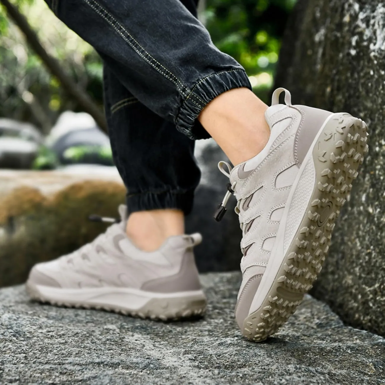 Mens Hiking Shoes Breathable Lightweight Leather Hiking Boots Fashion Lace up Shoes